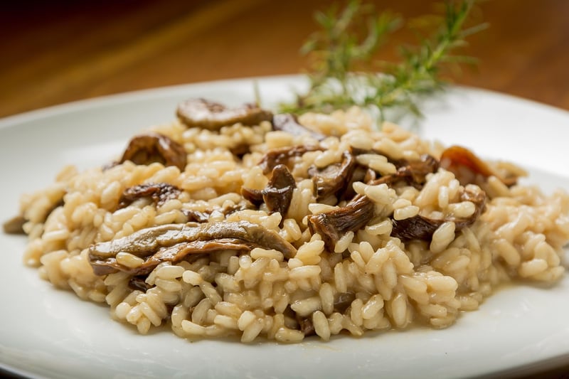 Risotto végétarien crémeux aux champignons : la recette qui fond en bouche