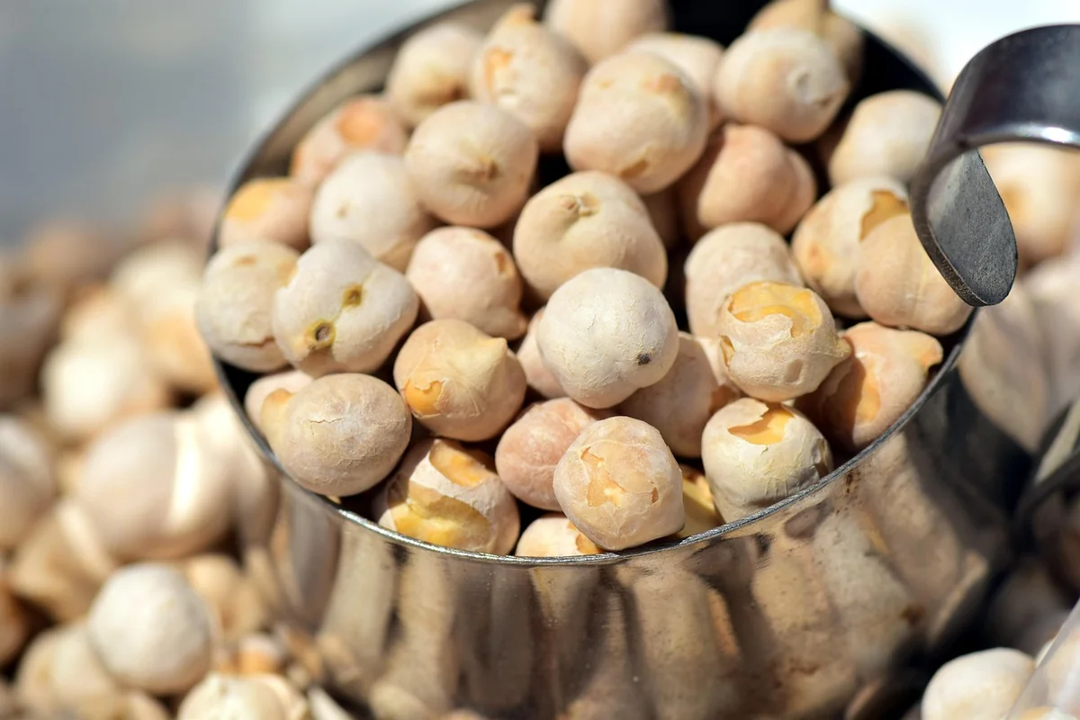 Pois chiches secs ou en boîte : le comparatif honnête